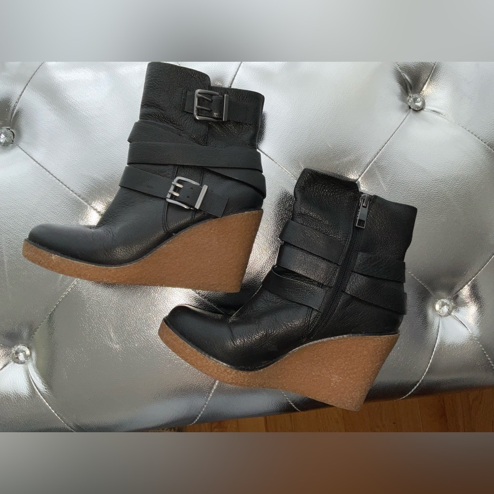 BCBG GÉNÉRATION BOOTIES - Picture 9 of 14
